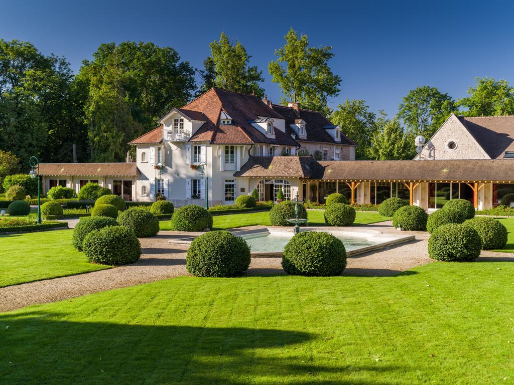 Hostellerie De Levernois Exterior photo